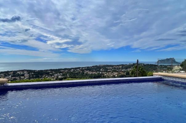 4 bed villa in Moraira