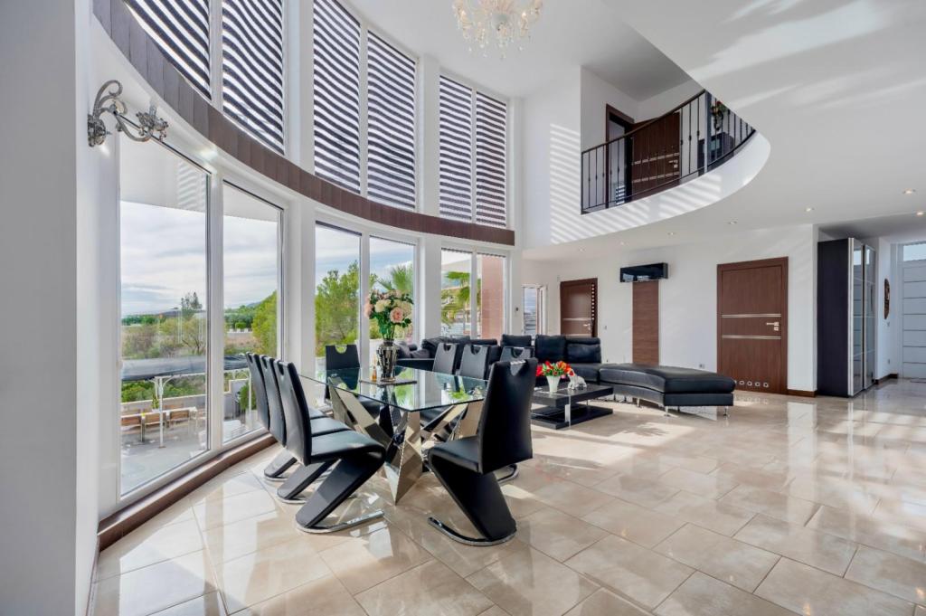 7 bed villa in Alfaz del Pi