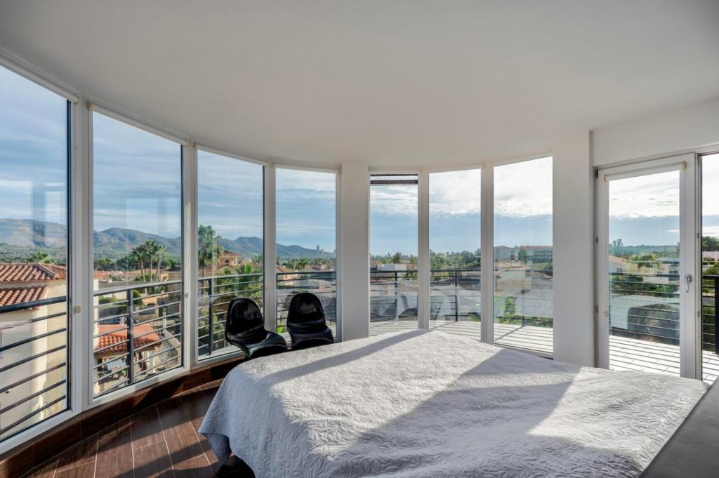 7 bed villa in Alfaz del Pi