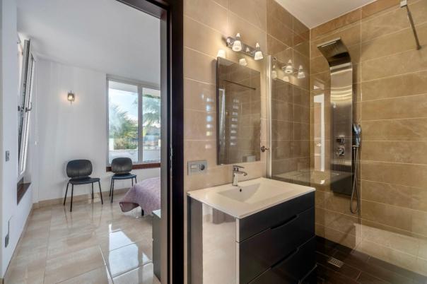 7 bed villa in Alfaz del Pi