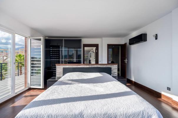 7 bed villa in Alfaz del Pi