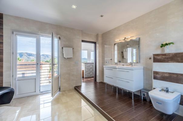 7 bed villa in Alfaz del Pi