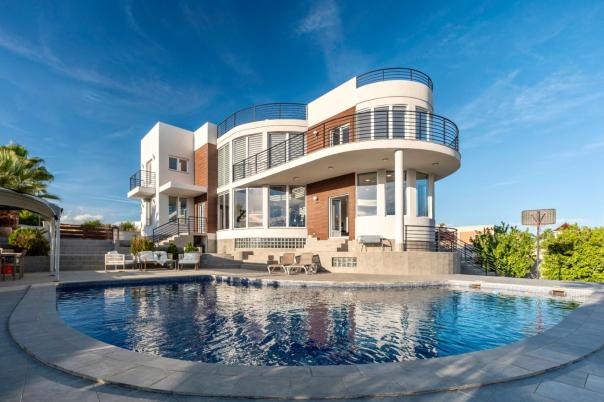 7 bed villa in Alfaz del Pi