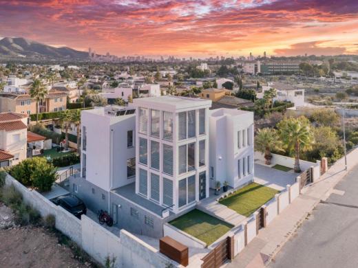 7 bed villa in Alfaz del Pi