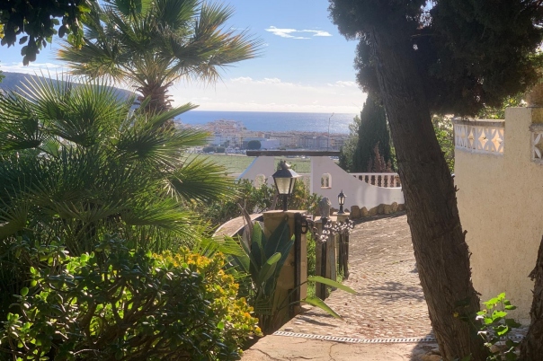5 bed villa in Moraira