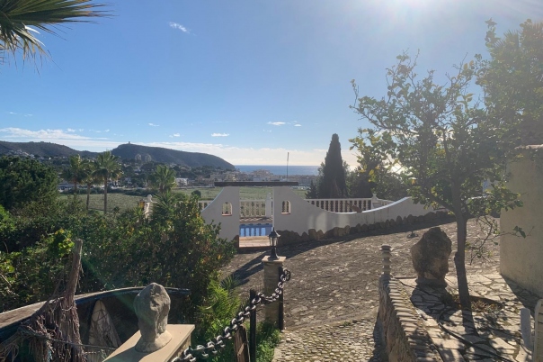 5 bed villa in Moraira