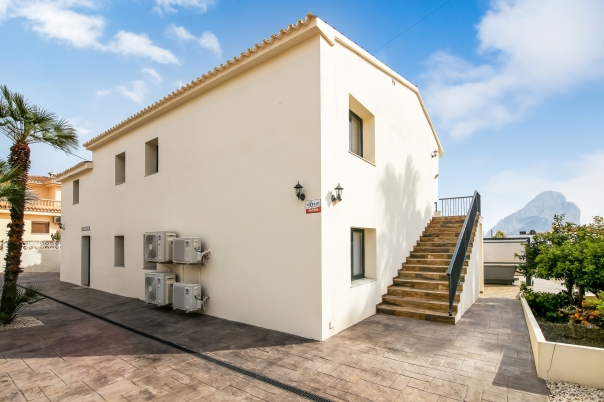 6 bed villa in Calp
