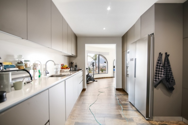 6 bed villa in Calp