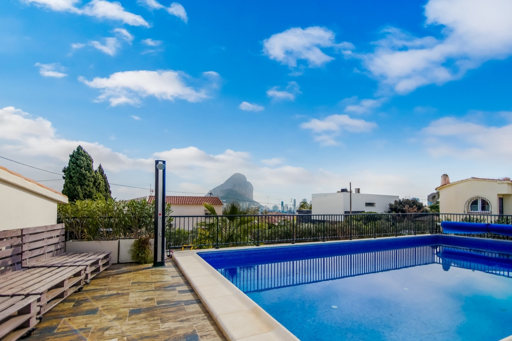 6 bed villa in Calp