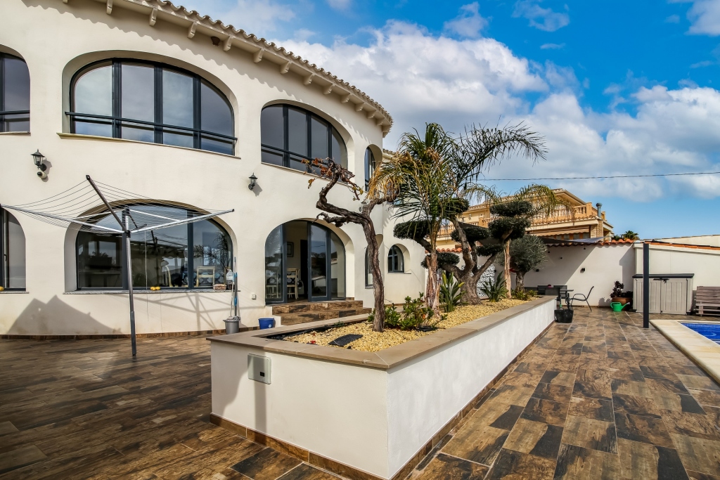 6 bed villa in Calp