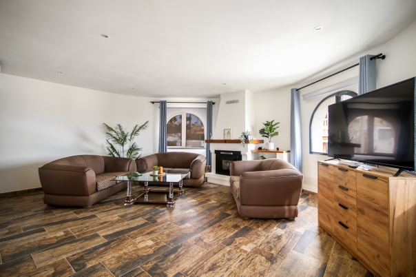 6 bed villa in Calp