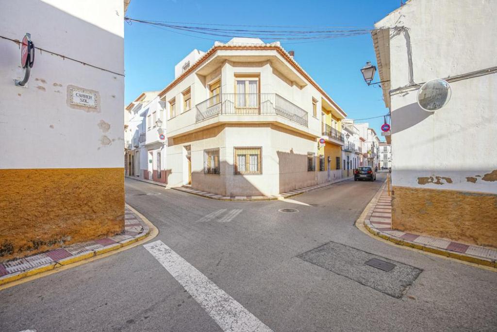 4 bed town_house in Gata de Gorgos