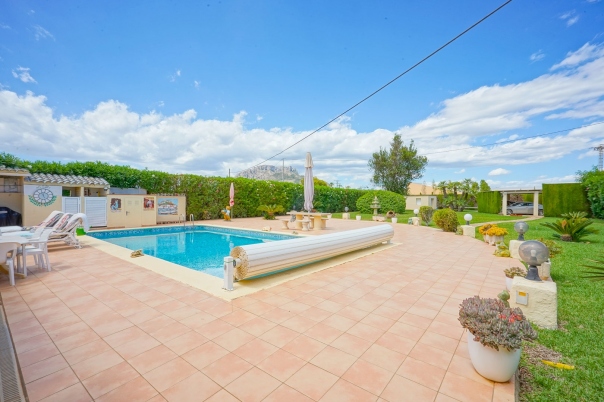 5 bed villa in Els Poblets