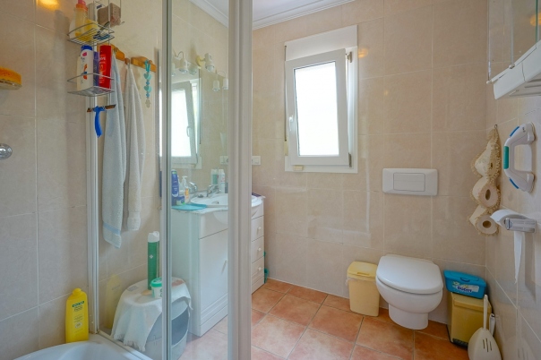 5 bed villa in Els Poblets