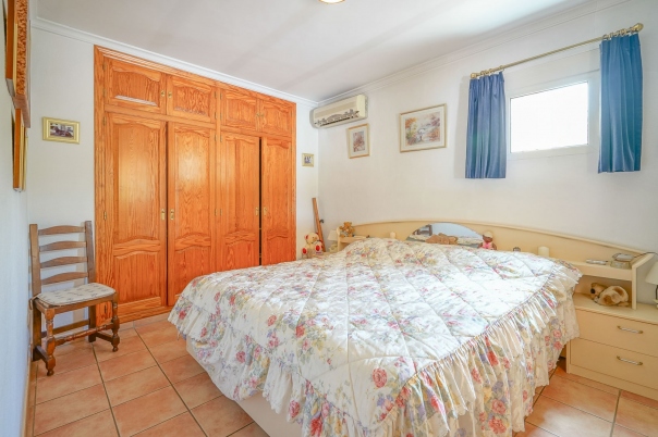 5 bed villa in Els Poblets