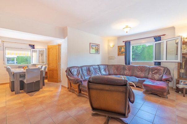 5 bed villa in Els Poblets