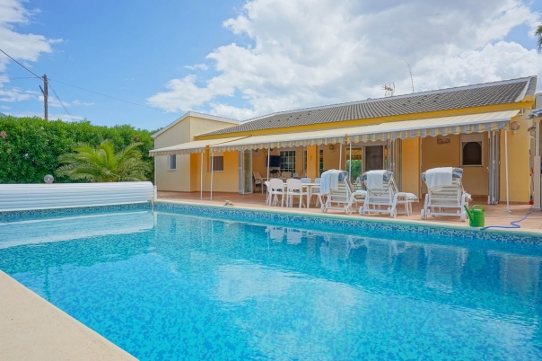 5 bed villa in Els Poblets