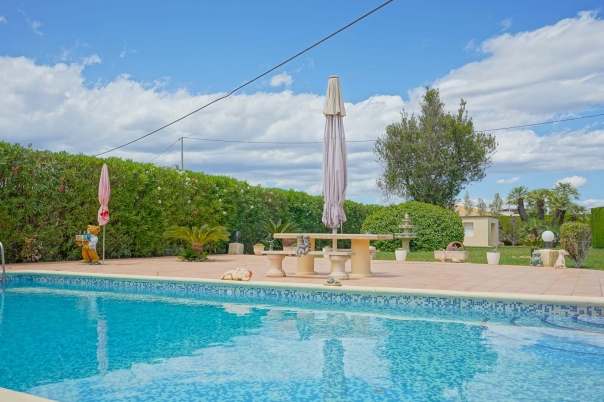 5 bed villa in Els Poblets