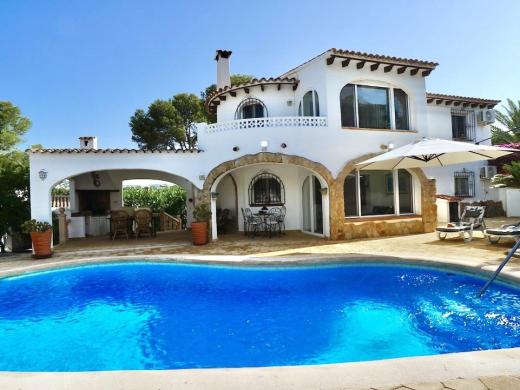 6 bed villas in Benissa