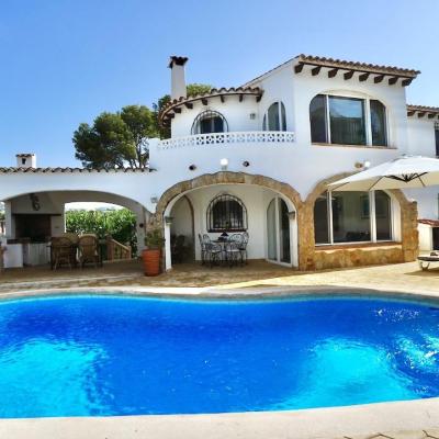 6 bed villas in Benissa