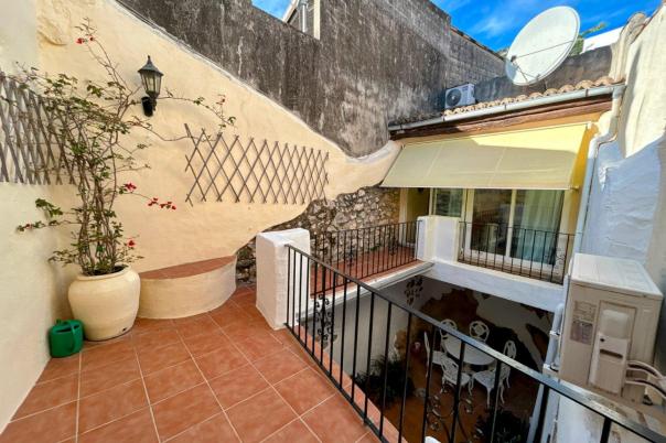 4 bed town_house in Tormos