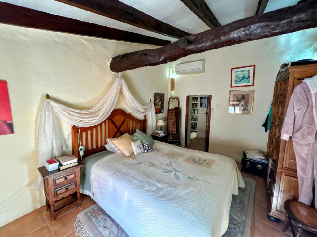 4 bed town_house in Tormos