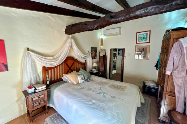 4 bed town_house in Tormos