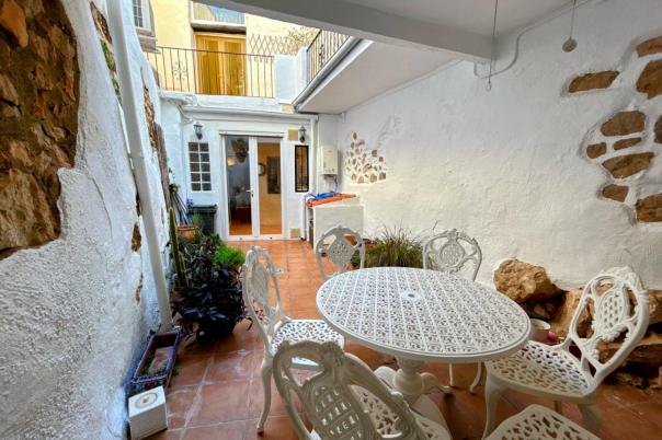 4 bed town_house in Tormos