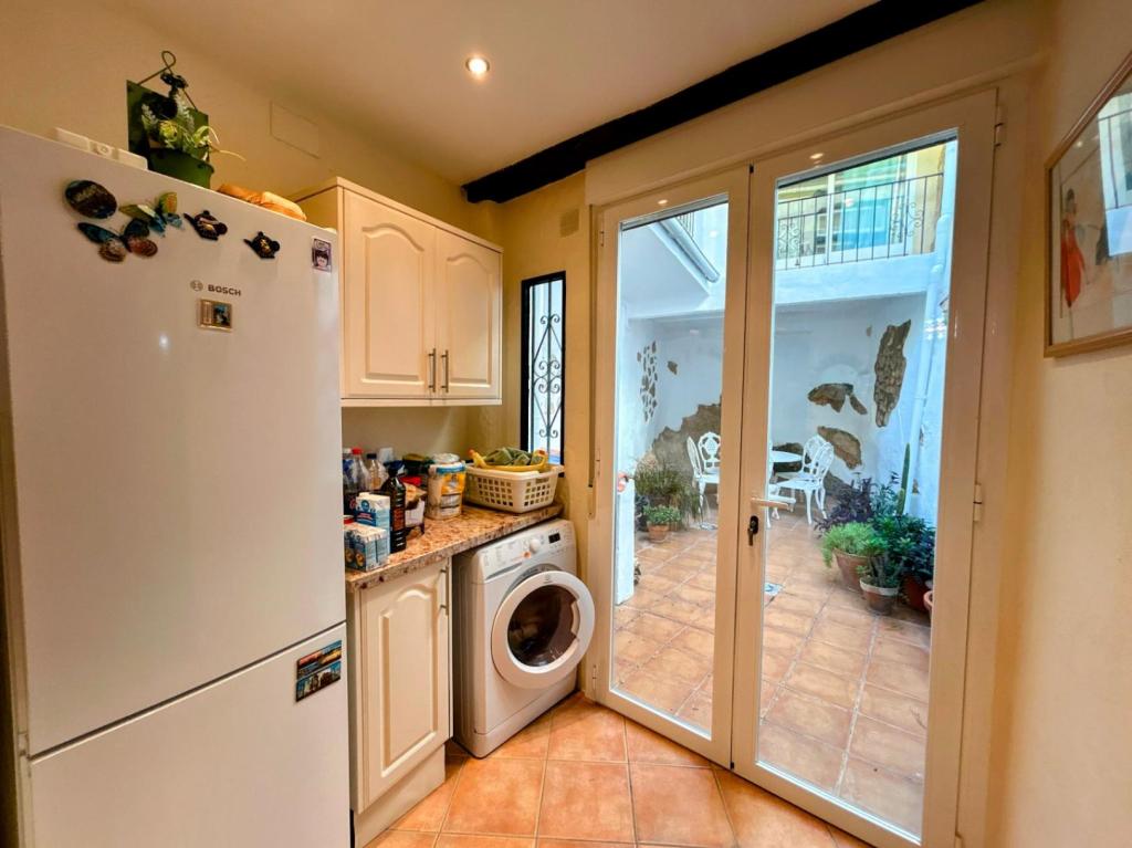 4 bed town_house in Tormos