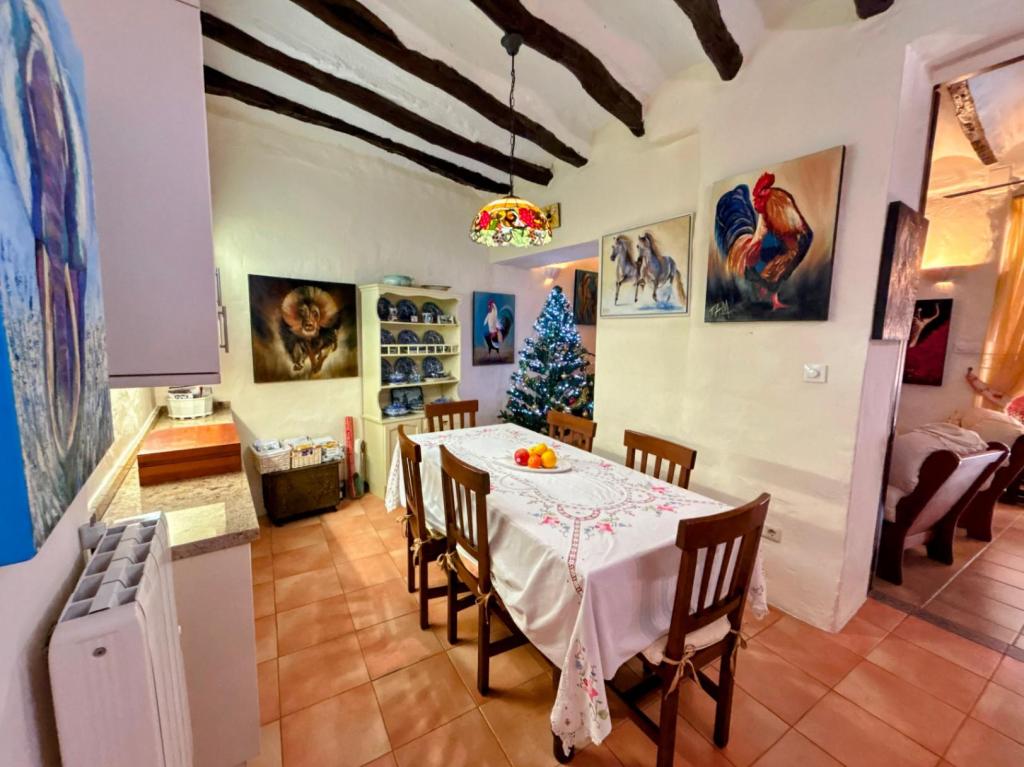 4 bed town_house in Tormos