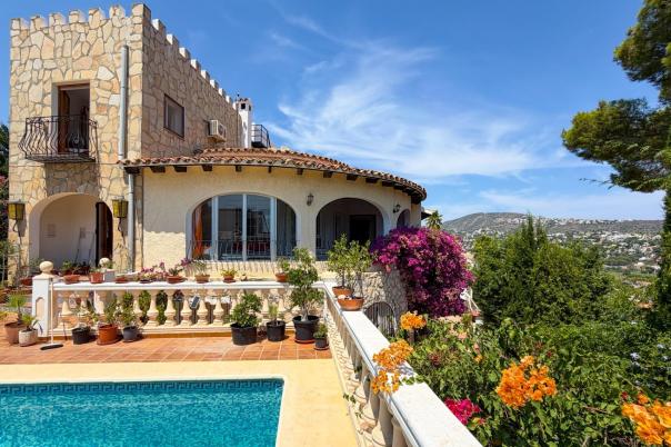 3 bed villa in Moraira