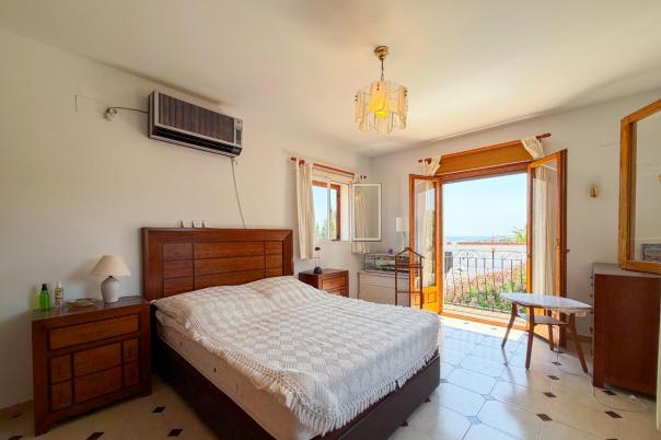 3 bed villa in Moraira