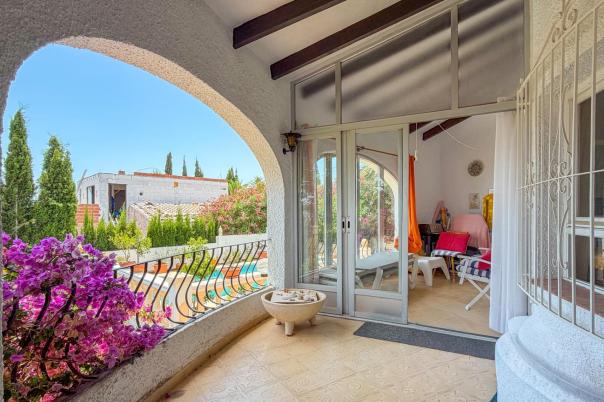 3 bed villa in Moraira