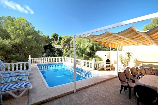 5 bed villa in Benissa Costa