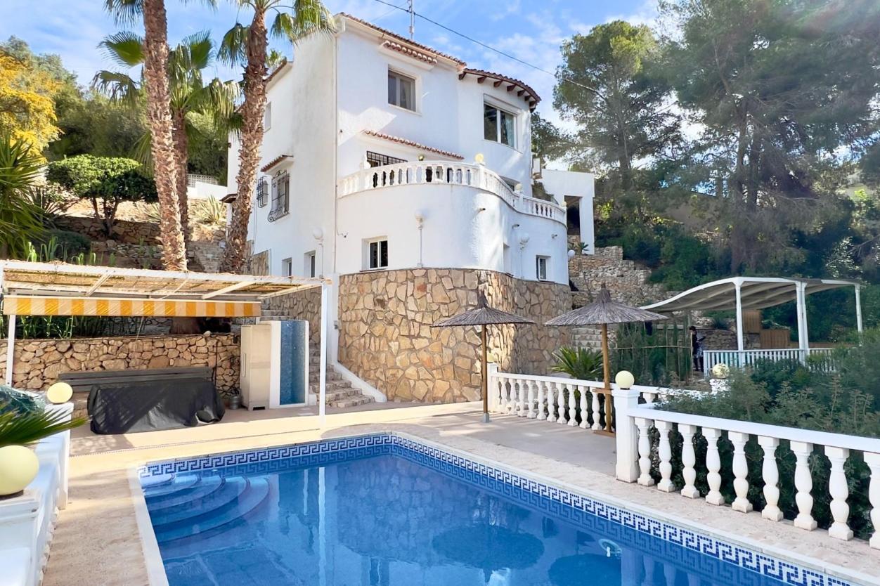 5 bed villa in Benissa Costa