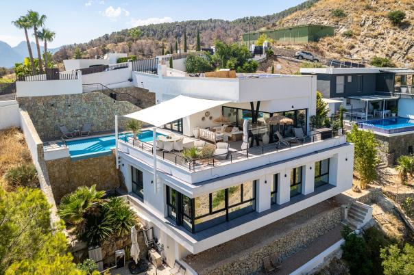 3 bed villa in Altea