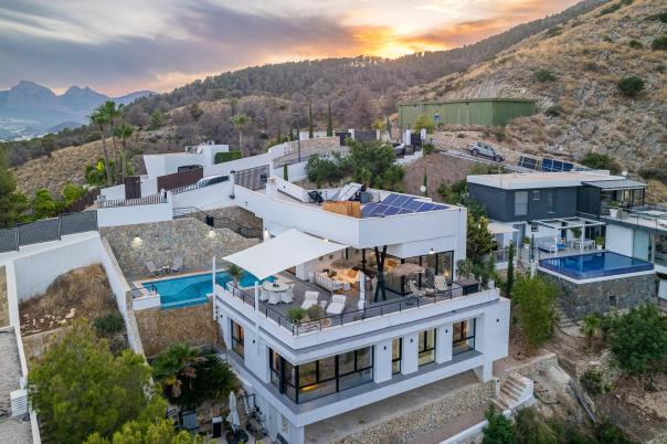 3 bed villa in Altea