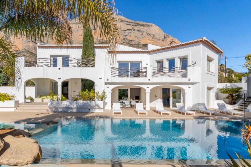 5 bed villa in Jávea