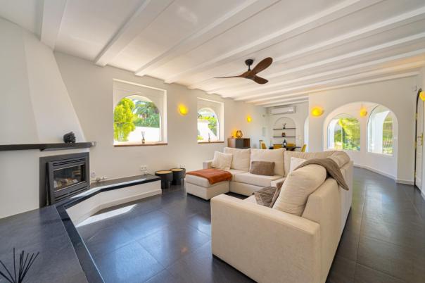 3 bed villas in Moraira