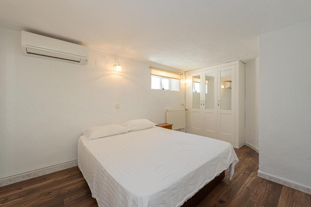 3 bed villas in Moraira
