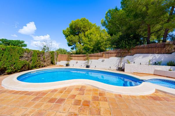 3 bed villas in Moraira