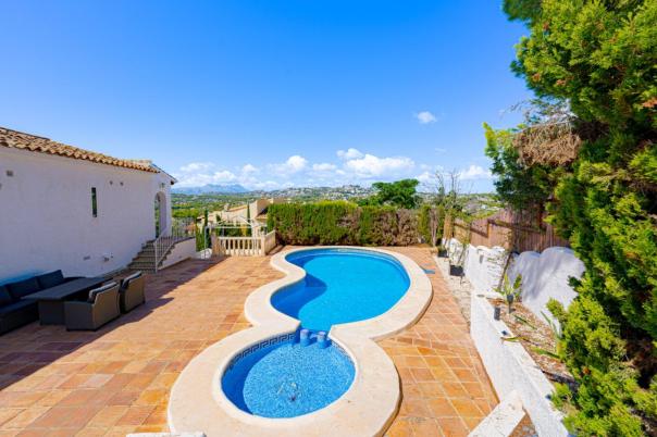 3 bed villas in Moraira