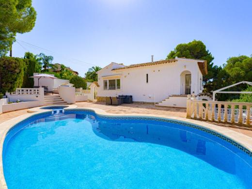 3 bed villas in Moraira