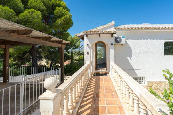 3 bed villas in Moraira