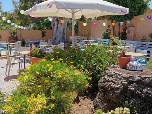 Quo Vadis Live Music & Mini Golf