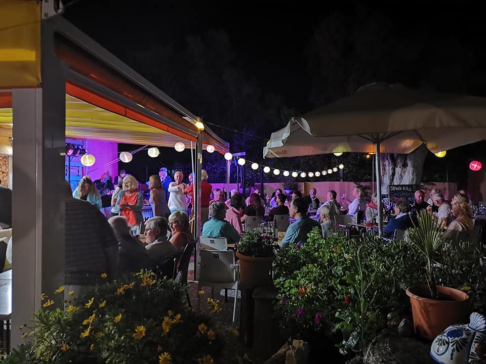 Quo Vadis Live Music & Mini Golf