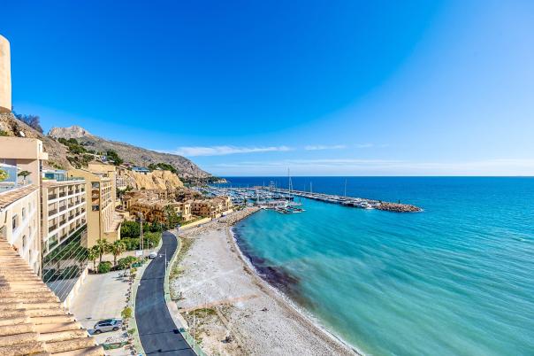 4 bed apartment in Altea