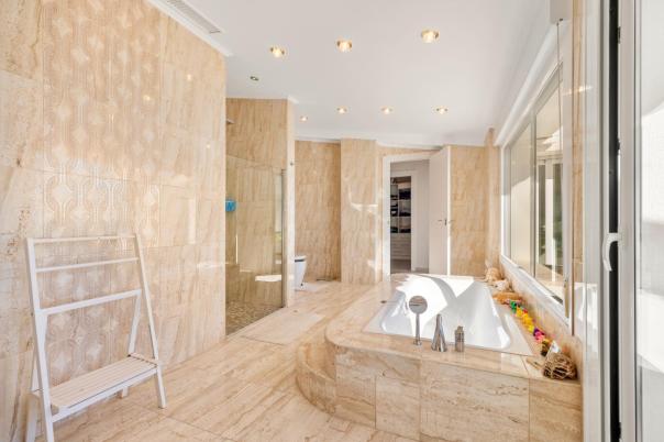 4 bed apartment in Altea