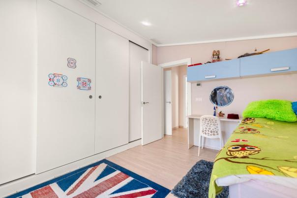 4 bed apartment in Altea