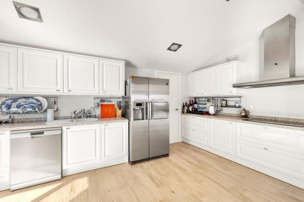 4 bed apartment in Altea